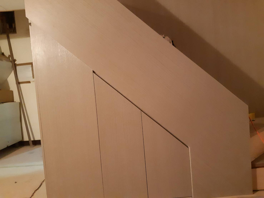 各式室內裝潢,木工裝潢,木作隔間,天花板,各式櫃子訂作,廁所,廚房等木工相關小工程,統包工程